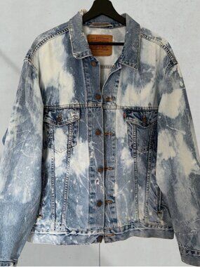 Vintage Levi's 70507 Black Label Denim Jacket L Made in USA Bleach Wash 90s